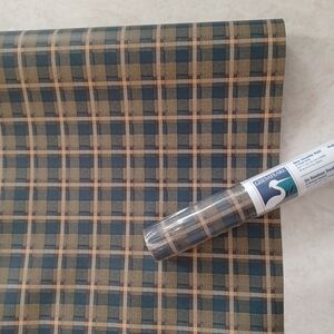 Wallpaper Navy & Beige Plaid